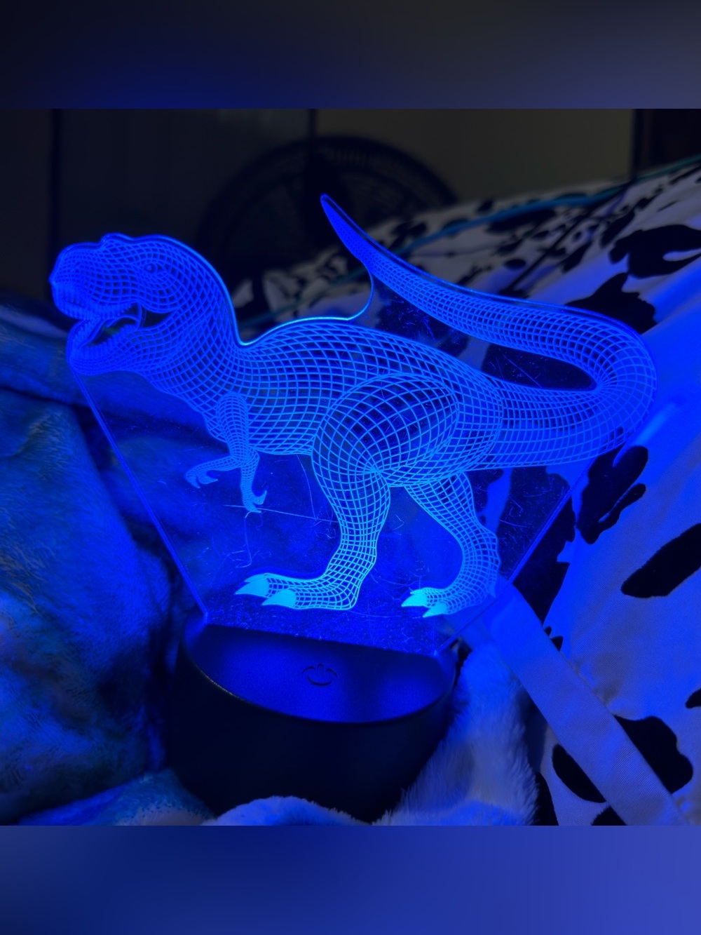3D Dinosaur LED Night Light with Remote & Color Changing Base - Picture 3 of 4